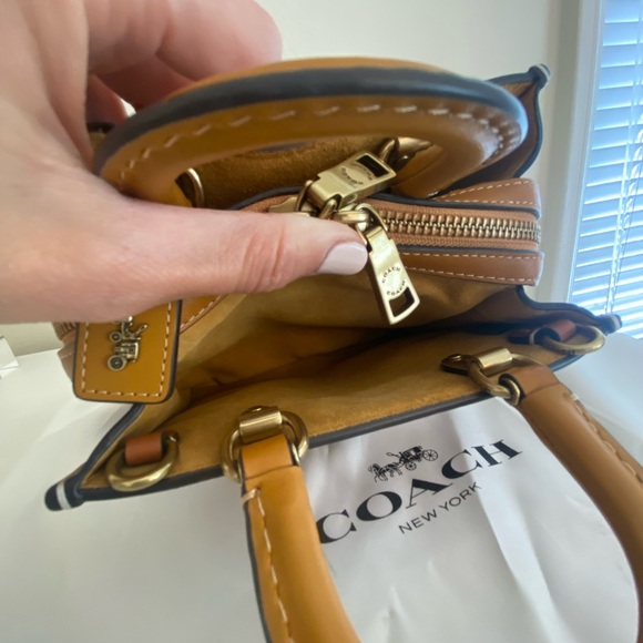 COACH 1941 Rogue 17 / Signature Textile Jacquard / Duck Motif - Picture 12 of 16